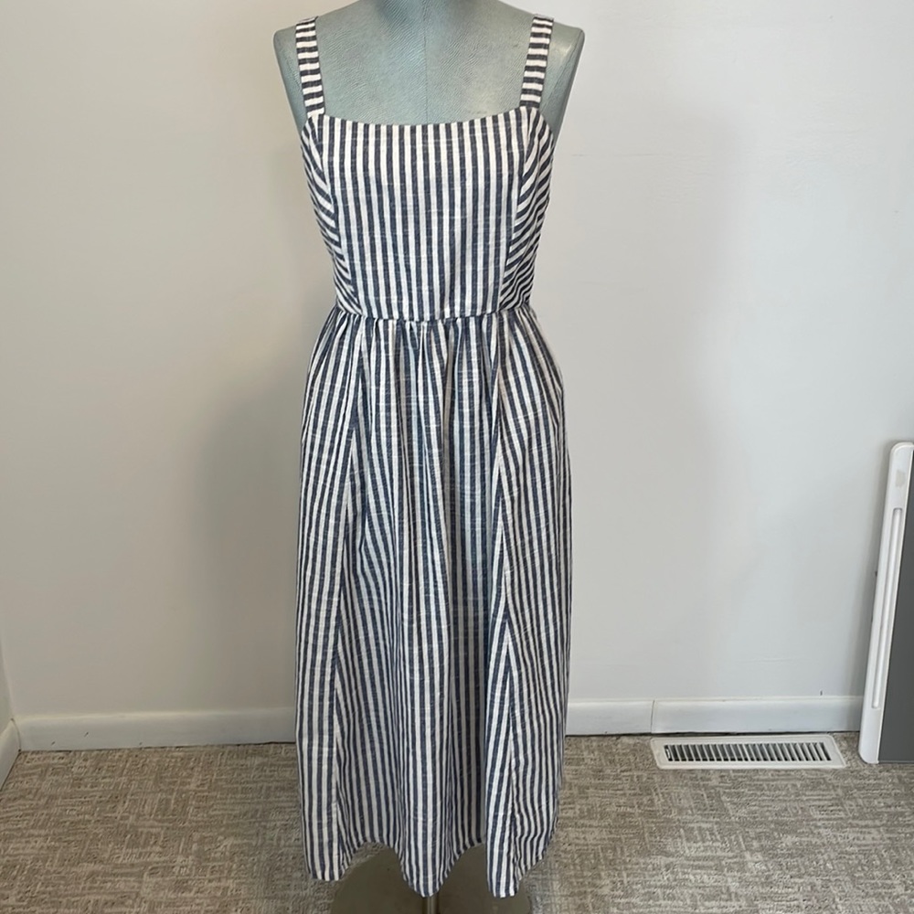 Sleeveless striped dress